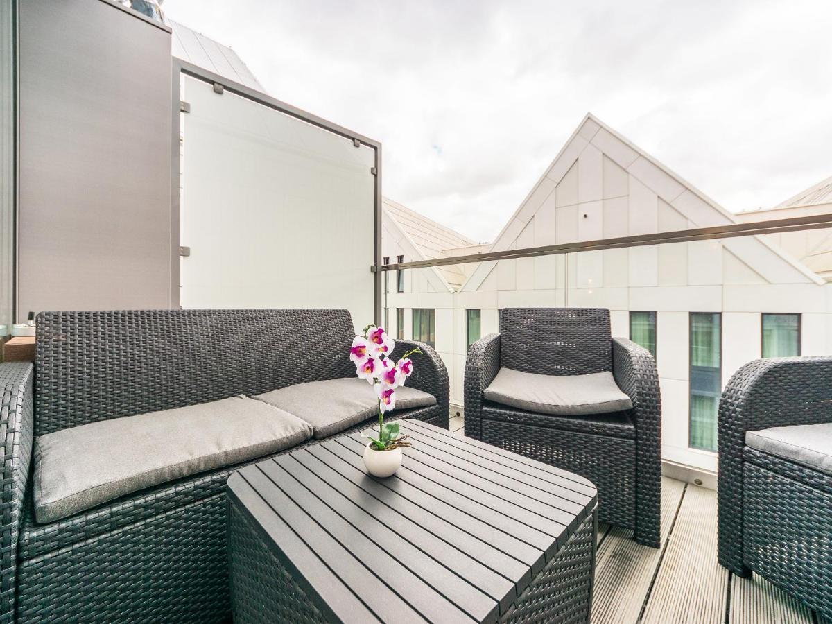 Flatbook - City Center Apartments Granaria With Parking Gdańsk Zewnętrze zdjęcie